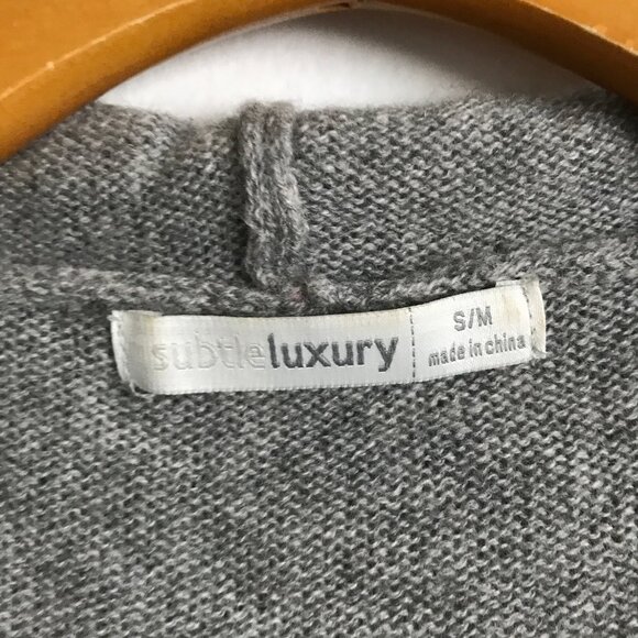 Subtle Luxury Cashmere Sweater Hooded Long Sleeve Kangaroo Pockets Womens S/M - Picture 3 of 8